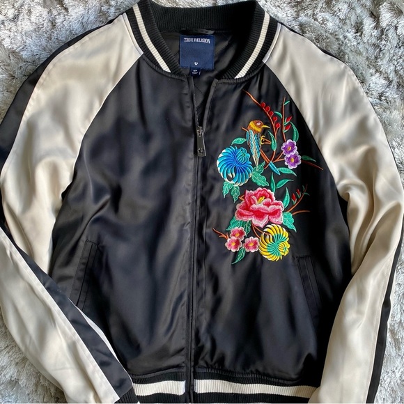 True Religion NWT Black Satin Embroidered Flower Bomber Jacket Size Small - Picture 4 of 9